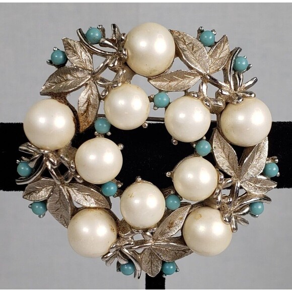 Vtg Signed Sarah Coventry 1960s Alaskan Summer Matte Turquoise Faux Pearl Brooch - Picture 3 of 11